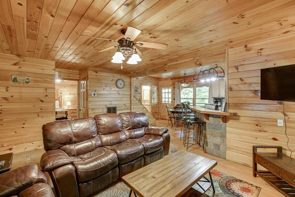 Cabin With Jacuzzi & Hydrotherapy Spanear Helen Cleveland Dış mekan fotoğraf